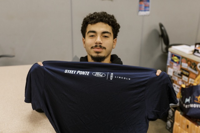 BOCES Student showing off Steet Ponte Ford Lincoln t-shirt!