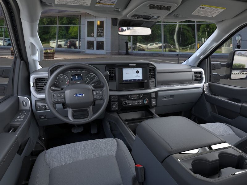 2026 Ford Super Duty F-350 SRW XLT