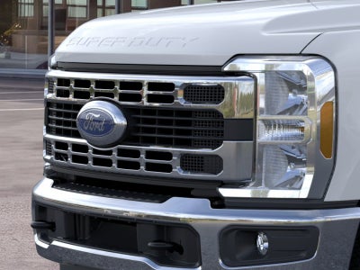 2026 Ford Super Duty F-350 SRW F-350® XLT