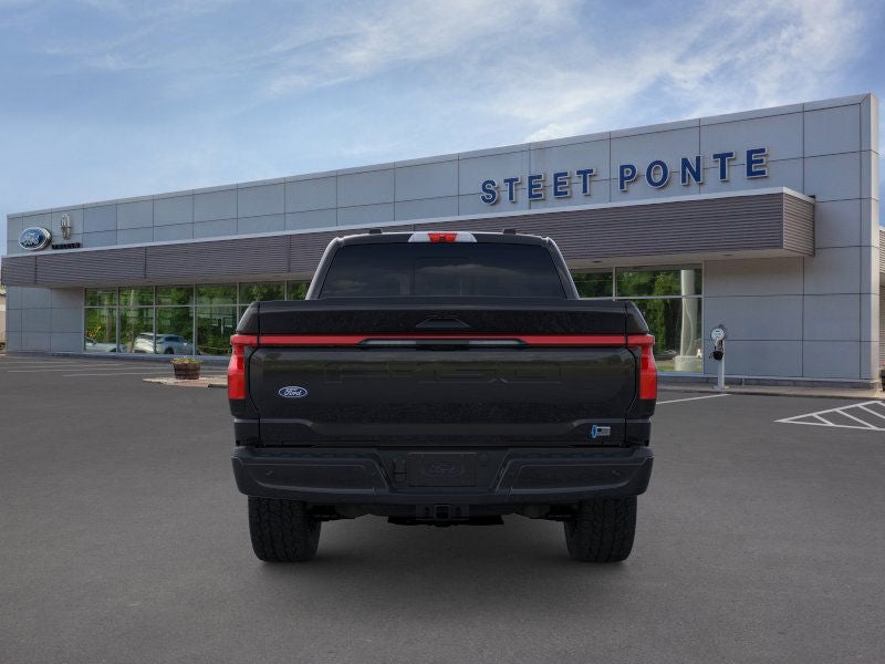 2025 Ford F-150 Lightning Lariat®