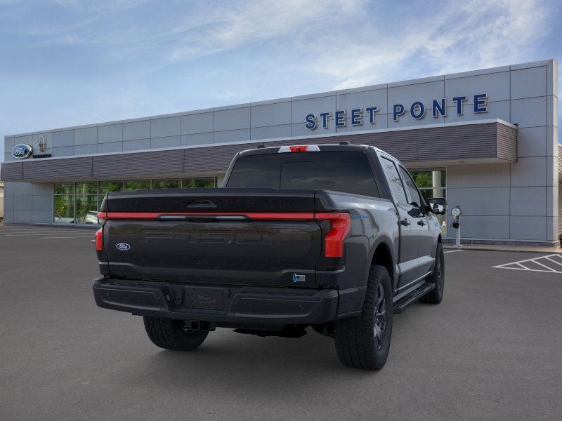 2025 Ford F-150 Lightning Lariat®