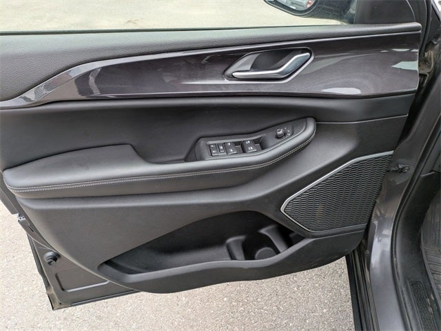 2022 Jeep Grand Cherokee Altitude