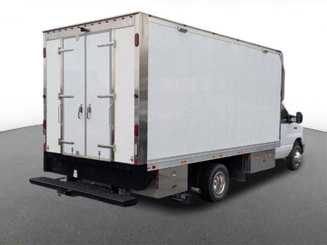 2019 Ford E-450SD Base