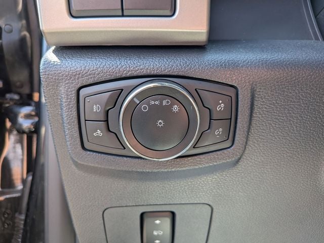 2022 Ford F-350SD Lariat