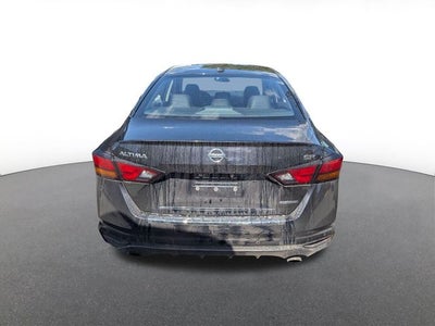 2022 Nissan Altima 2.0 SR
