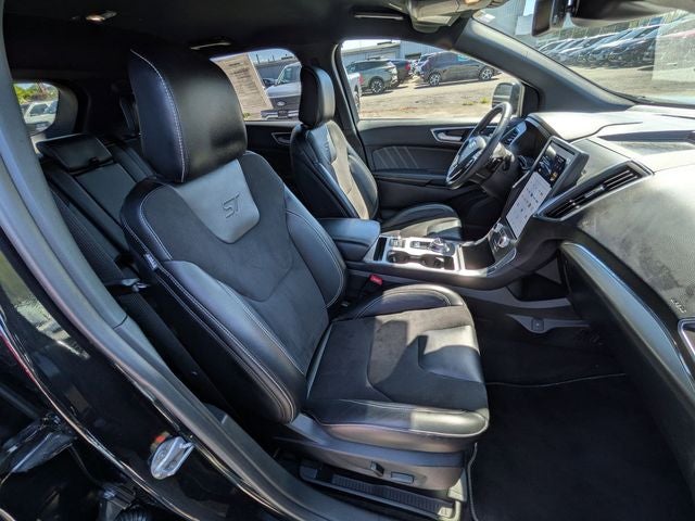 2023 Ford Edge ST