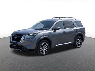 2024 Nissan Pathfinder Platinum