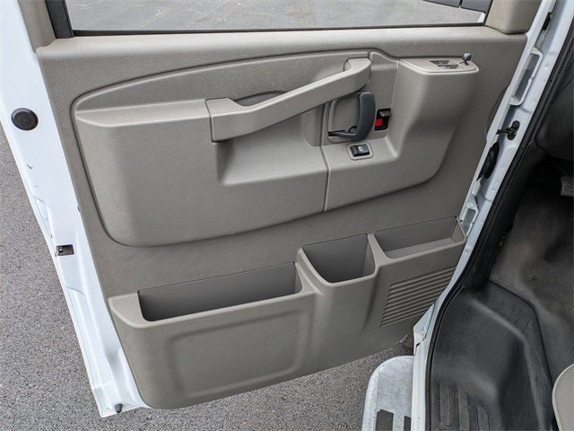 2023 Chevrolet Express 2500 Work Van Cargo